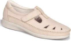 SAS Women's Roamer -Englin's Fine Footwear sas womens roamer linen 2190 114 90472.1620332472